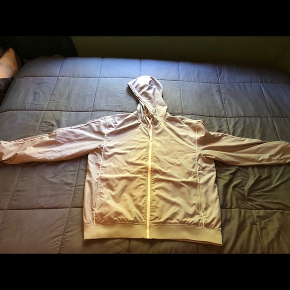 Nike Lightweight Jacket - Picture 1 of 4